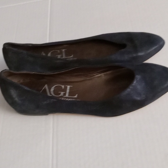AGL Women's Size 8.5 Vero Cucoio Navy pointed ballet flats. Made in Italy - Picture 2 of 7